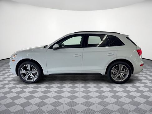 Used 2019 Audi Q5 2.0T Premium Plus w/ Premium Plus Package AWD/4WD image 2