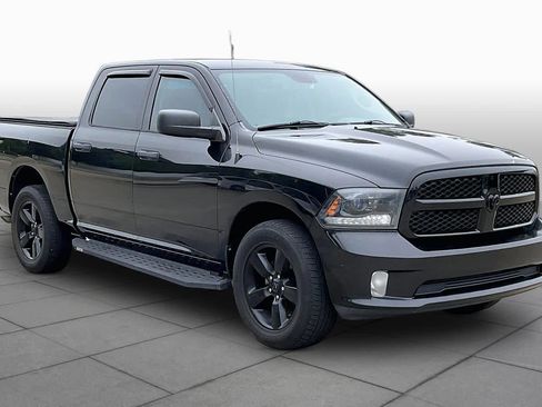 Used 2015 RAM 1500 Express AWD/4WD image 3