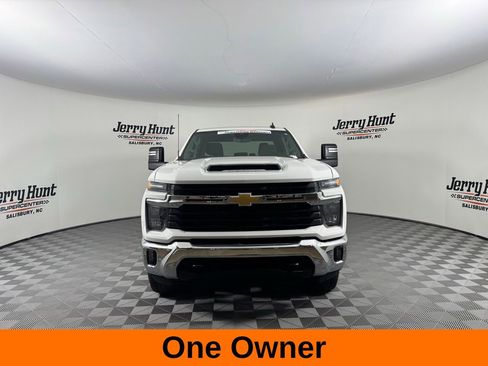 Used 2025 Chevrolet Silverado 2500 LT image 5