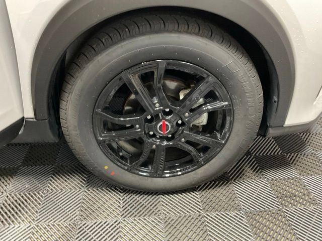 Used 2023 Nissan Kicks SR w/ SR Premium Package FWD image 43