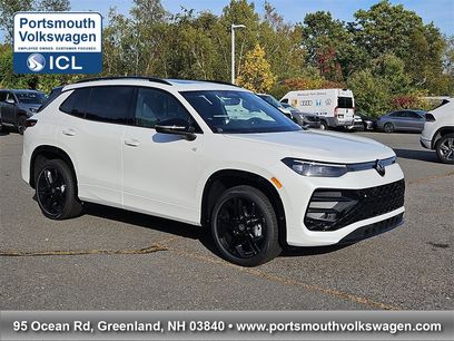 New 2025 Volkswagen Tiguan SE R-Line