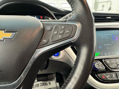 Used 2020 Chevrolet Bolt LT FWD image 20