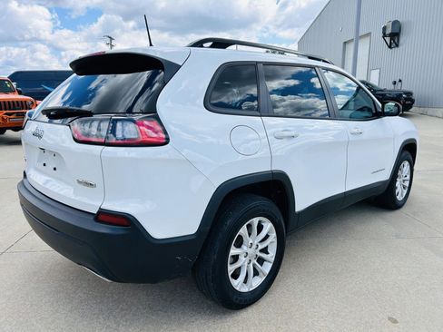 Used 2022 Jeep Cherokee Latitude Lux w/ Sun & Sound Group AWD/4WD image 36