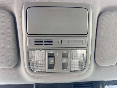 Used 2022 Honda CR-V EX-L image 30