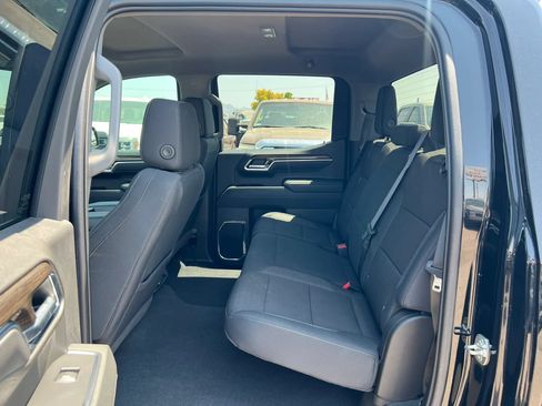 Used 2025 Chevrolet Silverado 1500 RST AWD/4WD image 15
