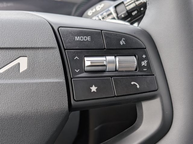 New 2027 Kia Sportage LX FWD image 23