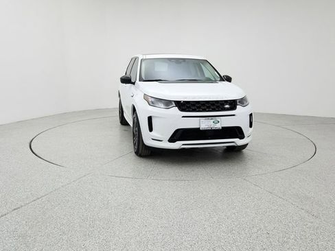 Used 2025 Land Rover Discovery Sport S image 2