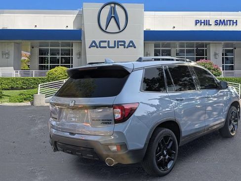 Used 2024 Honda Passport Black Edition image 5