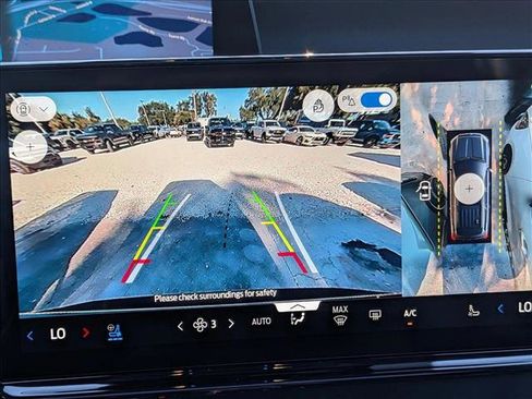 New 2025 Ford Expedition Max Platinum w/ Driver's Package image 12