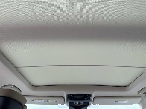 Used 2020 Land Rover Range Rover Long Wheelbase HSE image 15