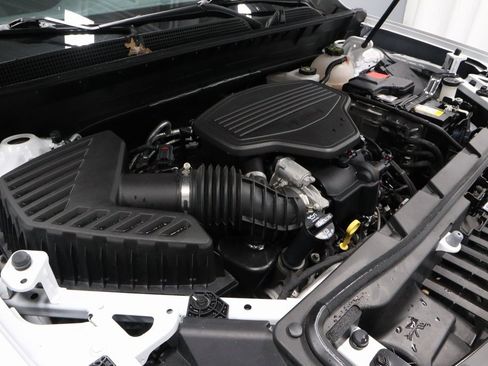 Used 2023 GMC Acadia SLT w/ Preferred Package image 15