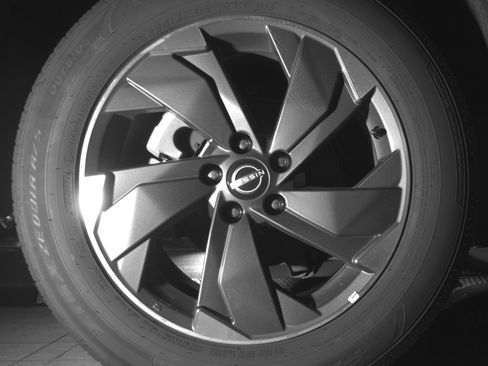 Used 2025 Nissan Rogue SV image 15