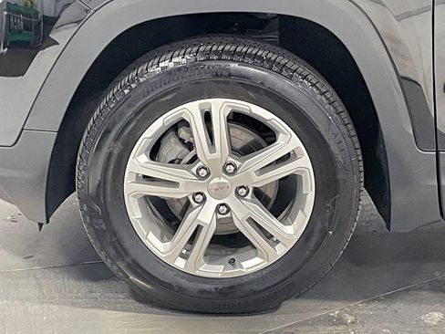 Used 2024 GMC Terrain SLE w/ Driver Convenience Package AWD/4WD image 17