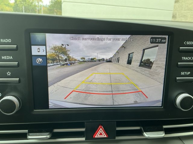 Used 2024 Hyundai Elantra SE FWD image 27