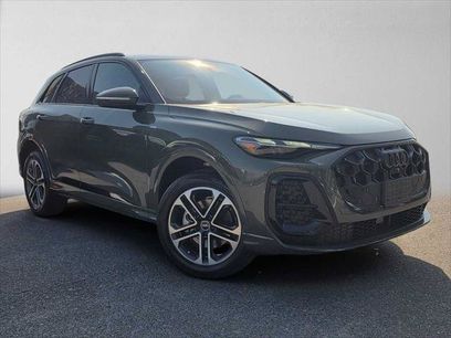 Used 2025 Audi Q5 Premium w/ Convenience Package