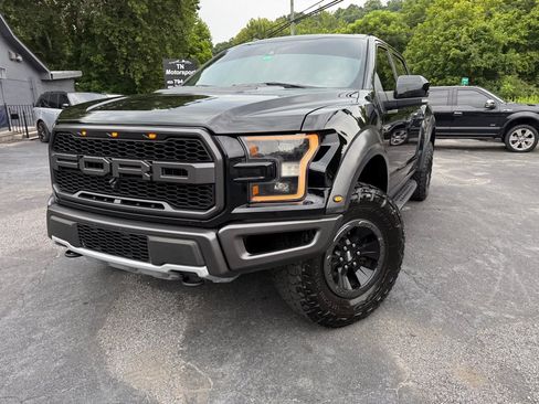 Used 2017 Ford F150 Raptor w/ Equipment Group 802A Luxury AWD/4WD image 2