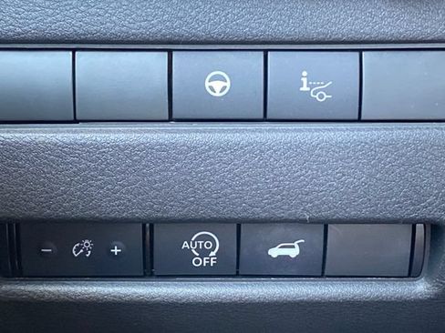 Certified 2024 Nissan Rogue Platinum w/ Platinum Premium Package AWD/4WD image 14