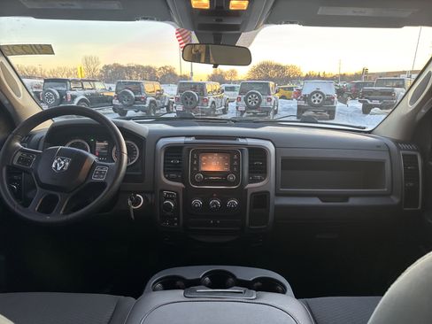 Used 2017 RAM 1500 Express w/ Express Value Package image 32