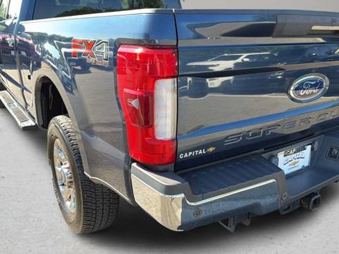 Used 2017 Ford F250 Lariat w/ Lariat Ultimate Package AWD/4WD image 39