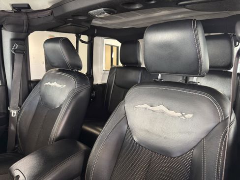 Used 2015 Jeep Wrangler Unlimited Sahara image 17