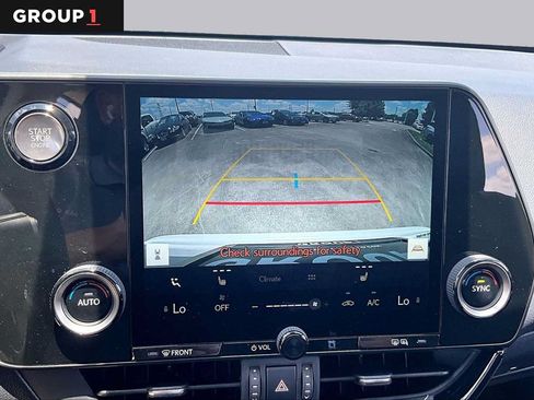 Used 2025 Lexus NX 250 FWD w/ Towing Package (2000 Lbs) image 25