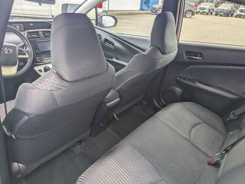 Used 2018 Toyota Prius One image 19