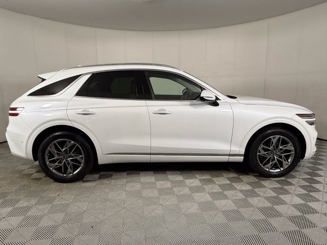 Used 2022 Genesis GV70 2.5T w/ Advanced Package AWD/4WD image 9