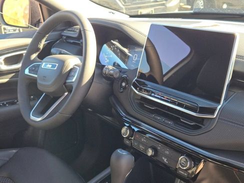New 2026 Jeep Compass Latitude AWD/4WD image 9
