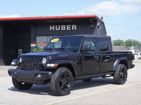 Used 2021 Jeep Gladiator Sport AWD/4WD image 1