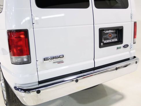 Used 2014 Ford E-350 and Econoline 350 XLT image 60