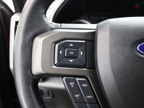 Used 2020 Ford Expedition XLT image 36