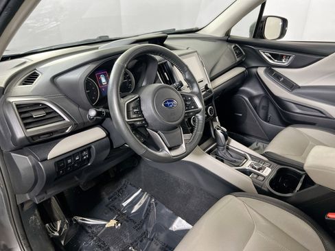 Used 2023 Subaru Forester Limited image 9