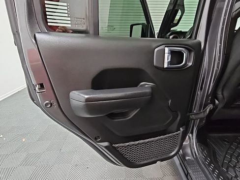 Used 2022 Jeep Gladiator Mojave w/ Trailer Tow Package image 32