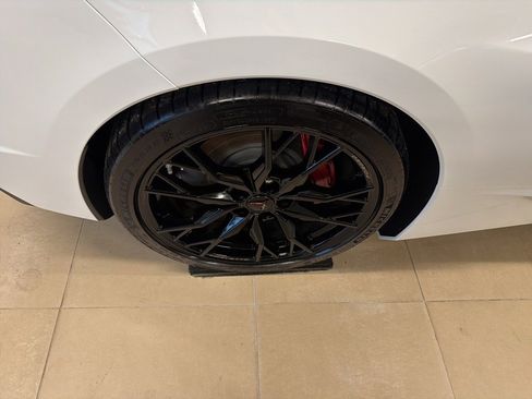 Used 2025 Chevrolet Corvette Stingray Premium Conv w/ Z51 Performance Package image 19