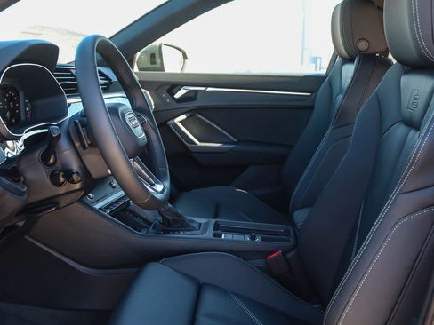 New 2025 Audi Q3 2.0T Premium image 26