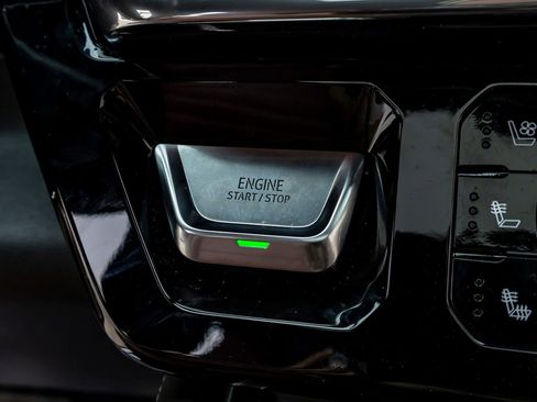 Used 2024 GMC Sierra 2500 Denali Ultimate image 27