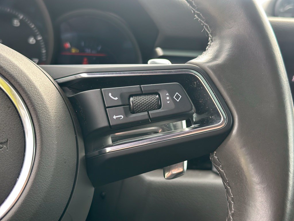 Used 2023 Porsche Macan AWD/4WD image 29