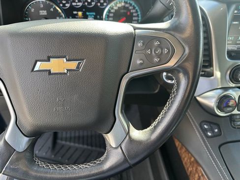 Certified 2020 Chevrolet Suburban Premier w/ Premier 6.2L Value Package image 6