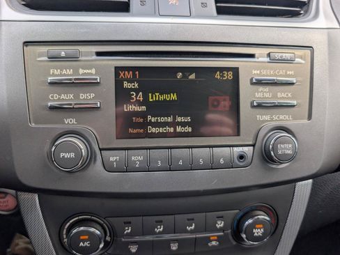 Used 2014 Nissan Sentra SR w/ SR Driver Package FWD image 25