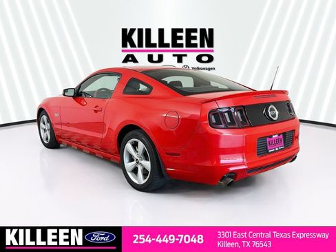 Used 2014 Ford Mustang GT RWD image 7