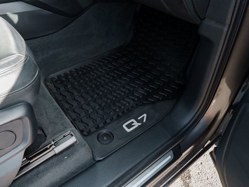 Used 2022 Audi Q7 3.0T Premium image 29