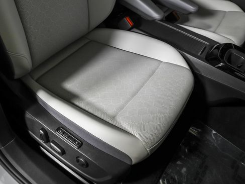 Certified 2022 Volkswagen ID.4 Pro S RWD image 48