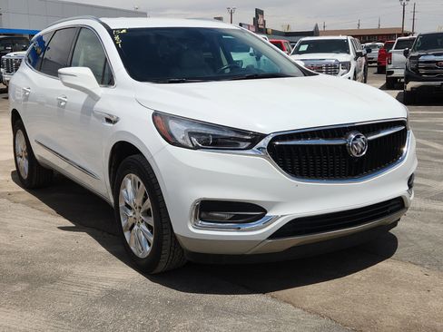 Used 2021 Buick Enclave Essence w/ Trailering Package, 5000 lbs. FWD image 6