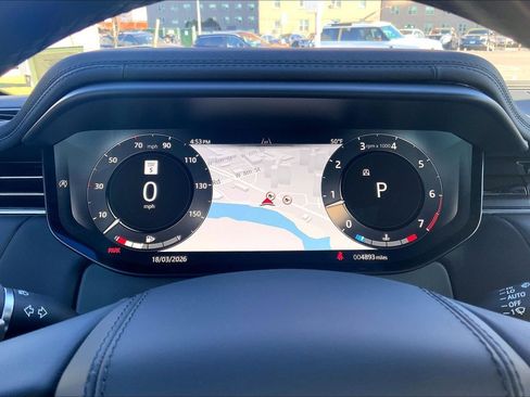 Used 2025 Land Rover Range Rover Sport S image 25