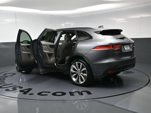 Used 2017 Jaguar F-PACE R-Sport AWD/4WD image 29