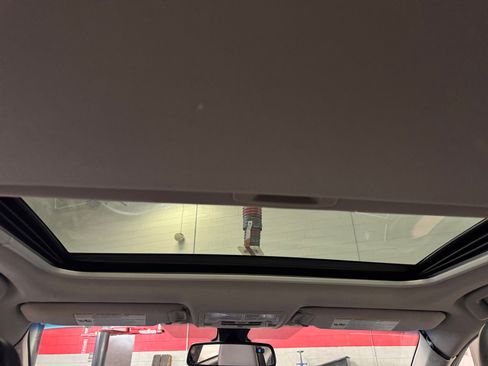 Used 2015 Toyota Camry XSE w/ Moonroof Package FWD image 32