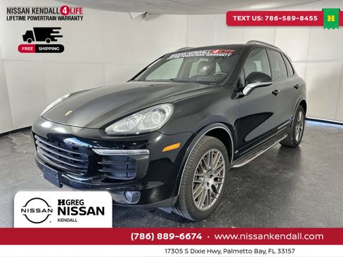 Used 2017 Porsche Cayenne Platinum Edition image 6