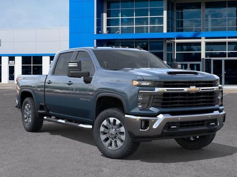 New 2026 Chevrolet Silverado 2500 LT image 7