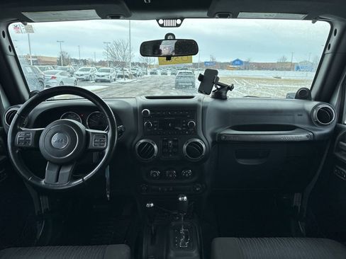 Used 2012 Jeep Wrangler Unlimited Sport image 16