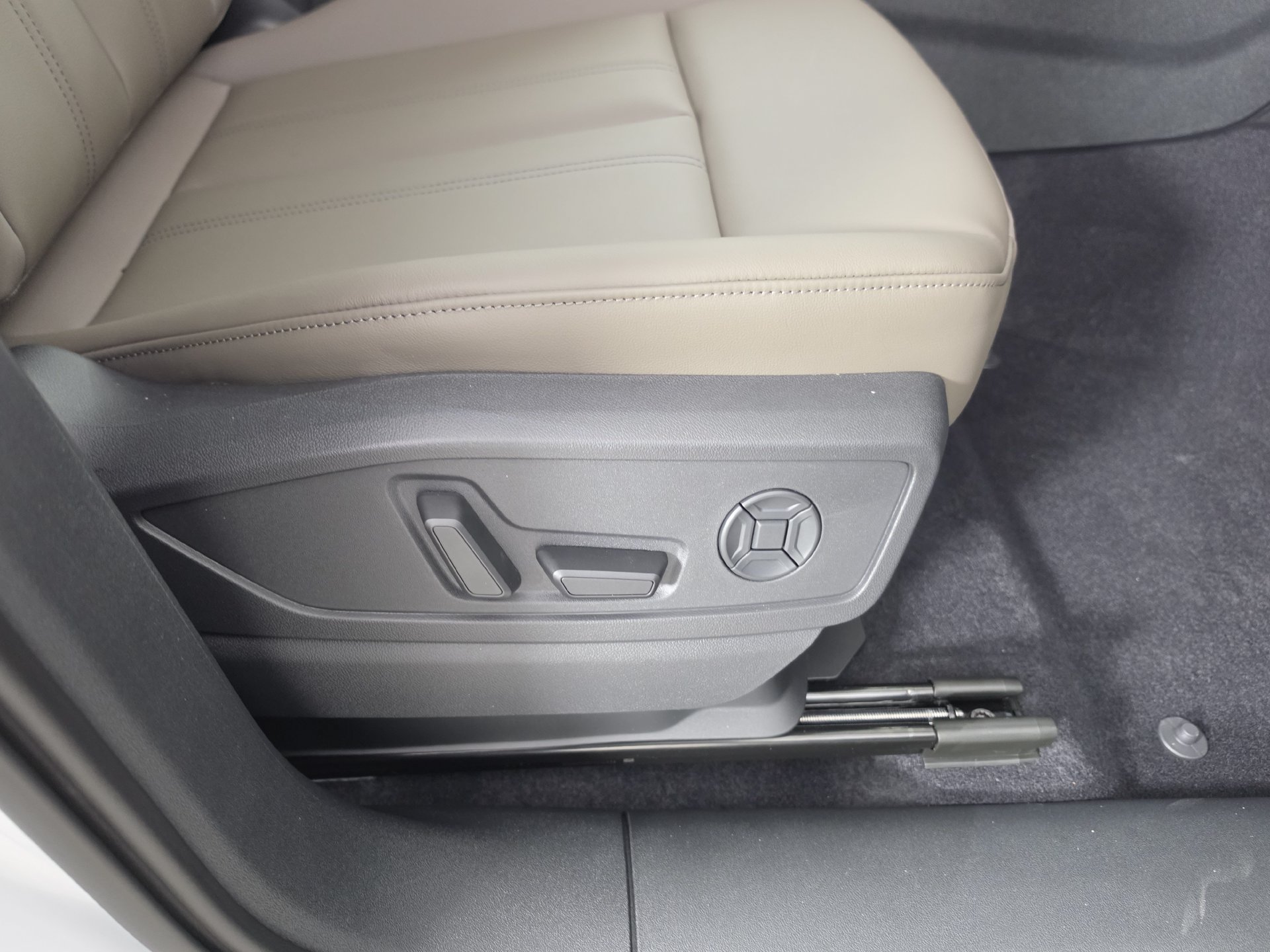 New 2026 Audi Q5 Premium AWD/4WD image 42